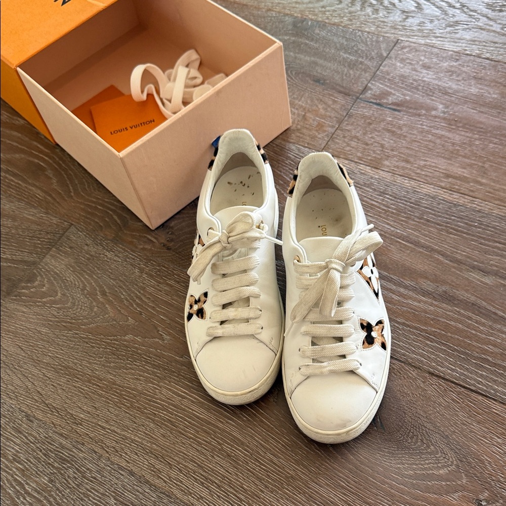 Louis Vuitton Cream and Black Floral Sneakers